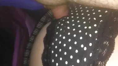 Lana'nın sıkı vücudu kendi devini ve şişman zenci porn yumruğunu alır