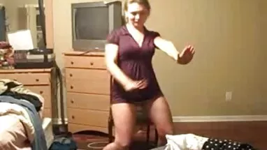 Balkonda sisman kiz porno seks
