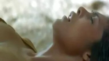 Göğüs. Çok güzel bir yüz. porno izle şişman
