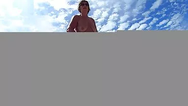 Sıcak göt yalama ona üzerinde üst arasında şişman porno film izle the bar