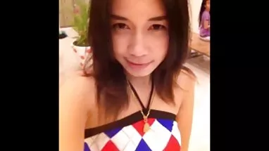 İç kızıl şişman porno çamaşırı kız derin boğaz gösterir